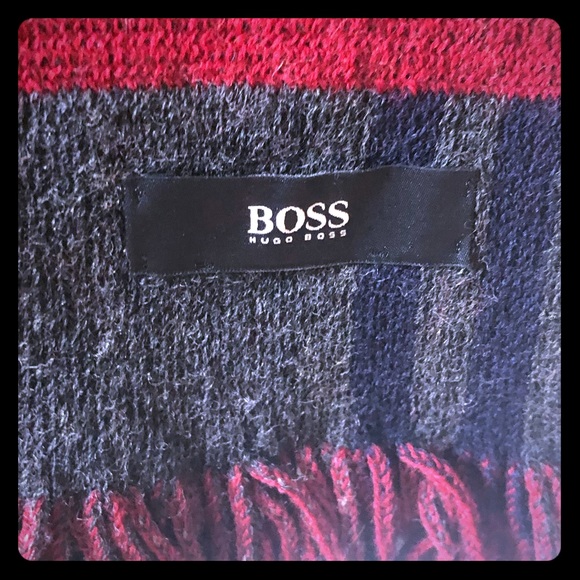 Hugo Boss Authentic Scarf NWOT - Picture 4 of 4